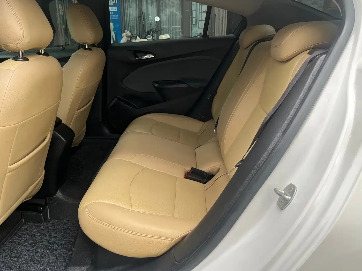Chevrolet Cruze 2018 320 Automatic Pioneer Sunroof Edition фото 8