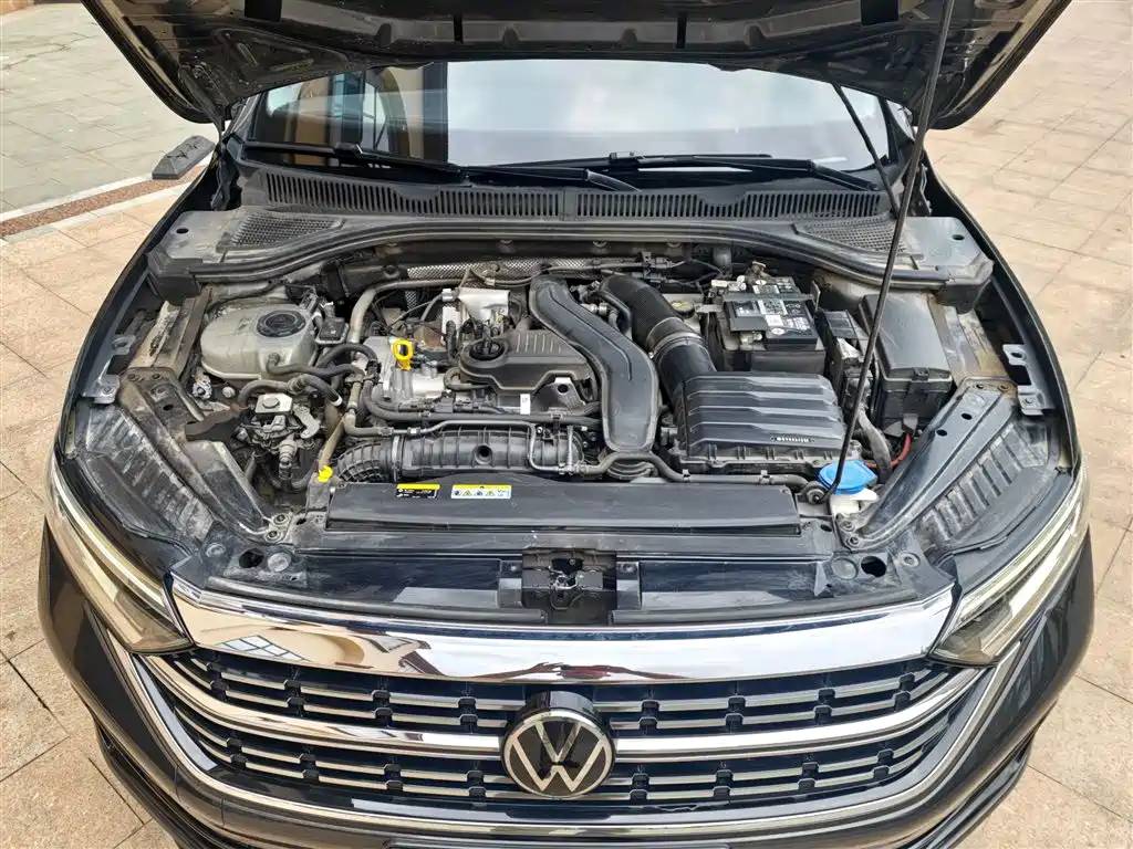 Volkswagen Sagitar 2023 300TSI DSG Surpassing Edition фото 5