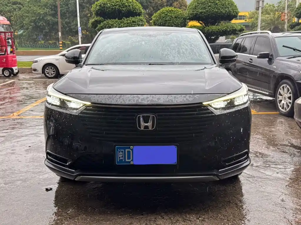 Фото 2 - Honda Vezel