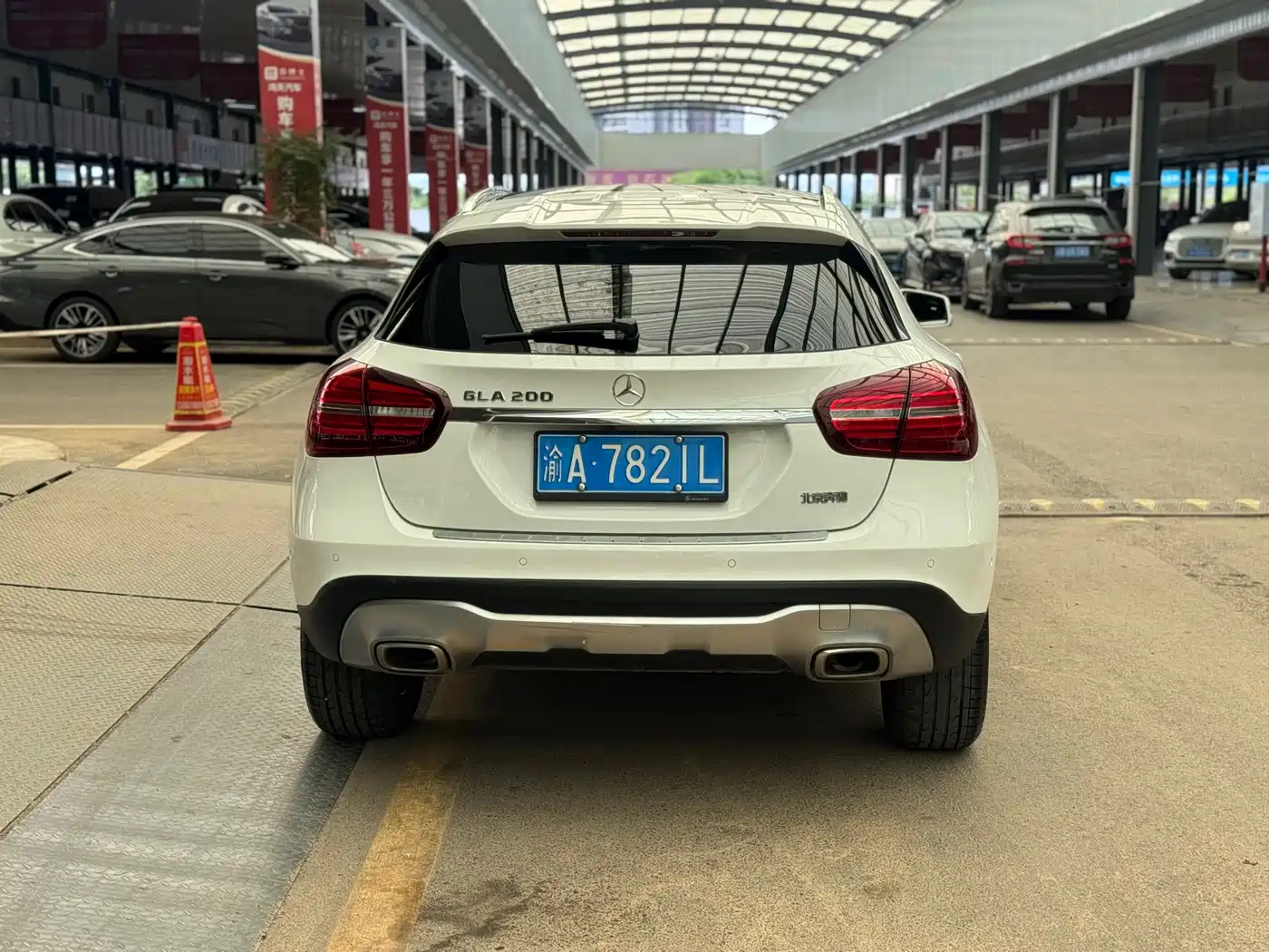 Mercedes-Benz GLA 2017 GLA 200 Fashion фото 7