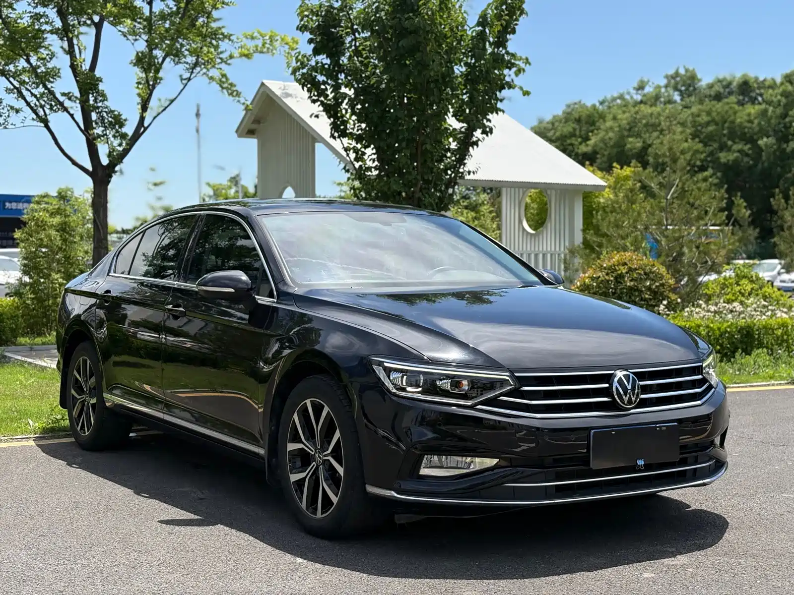Фото 3 - Volkswagen Magotan