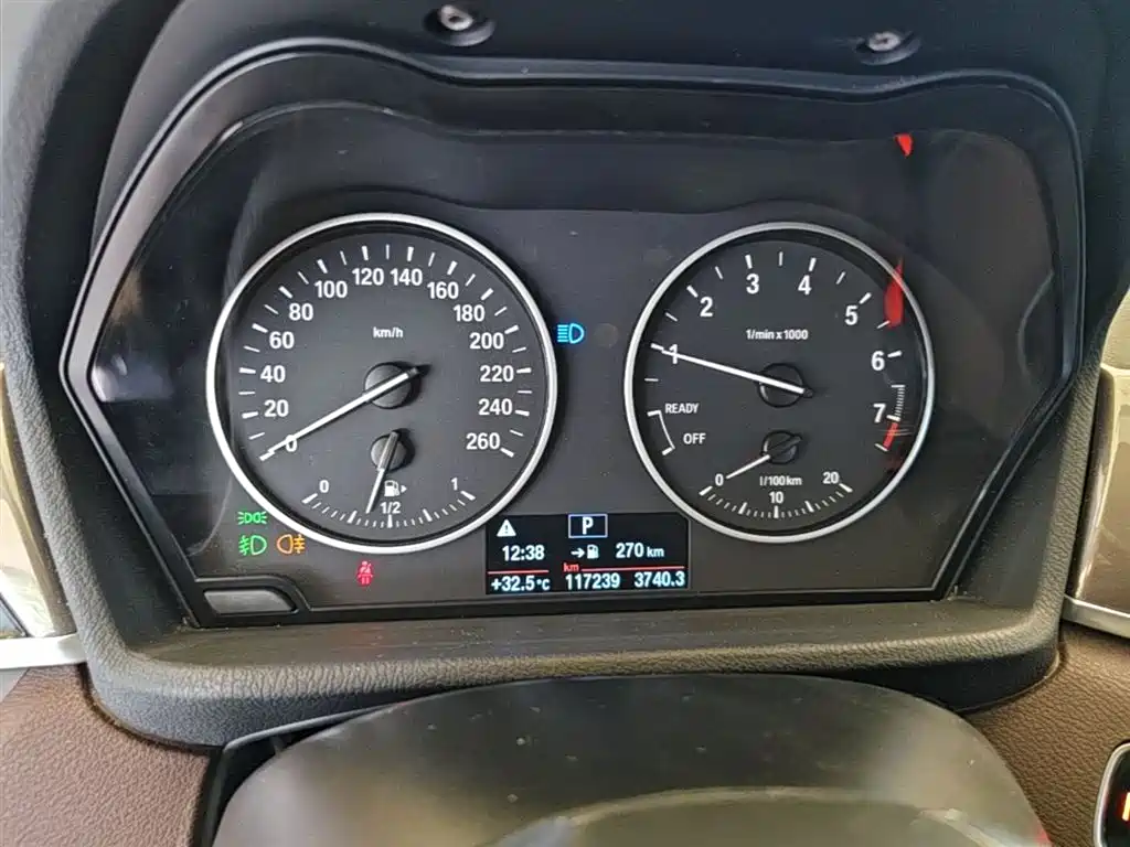 BMW X1 2018 sDrive18Li Premium Model фото 12