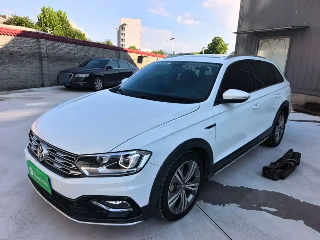 Volkswagen C-TREK 2019 2018 230TSI DSG Comfort