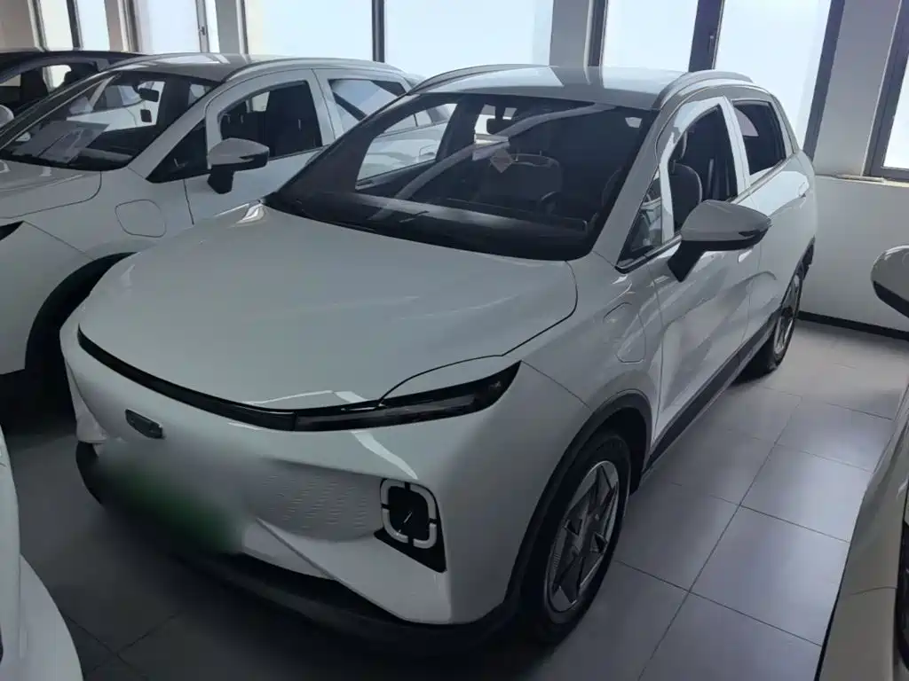 Фото 1 - Geely Geometry E Firefly