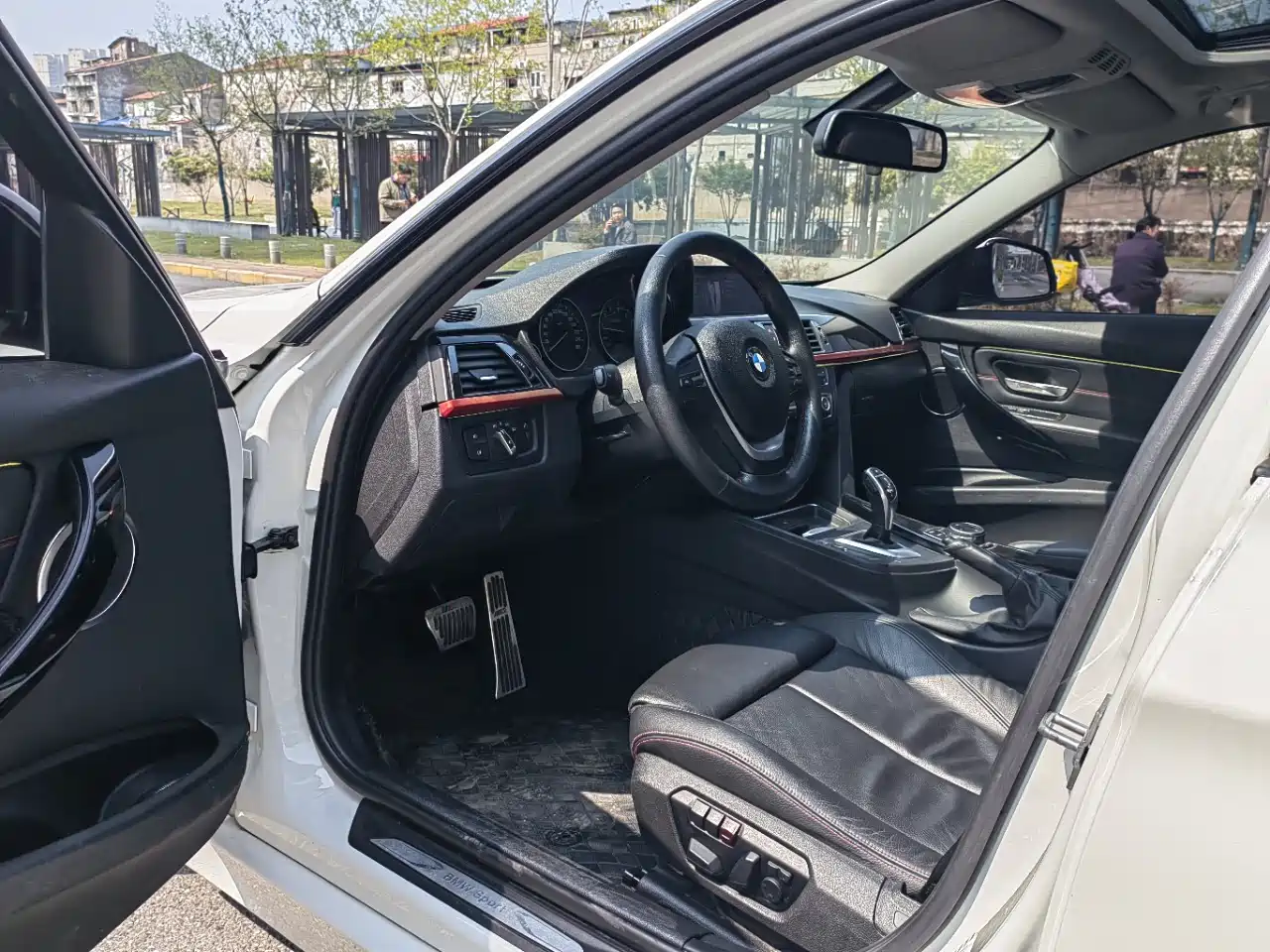 BMW 3 Series 2014 320i Sport Design Package фото 3