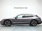 Photo 10 - Porsche Taycan