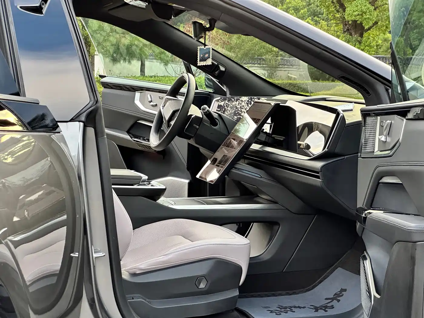 HiPhi Y 2023 2023 560km Elite Edition