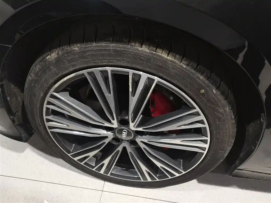 Audi A6L 2021 45 TFSI quattro Exclusive Sport фото 23