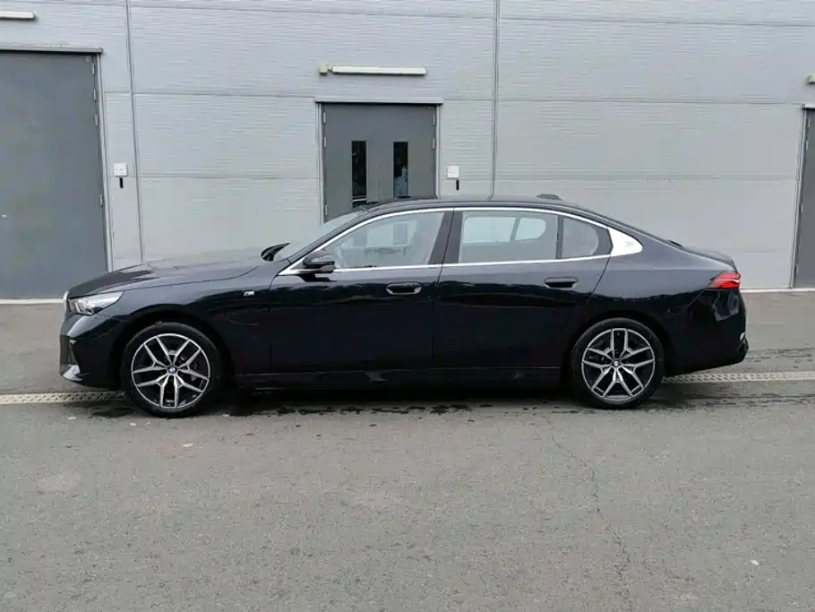 BMW i5 2026 2025 eDrive 35L M Sport Package