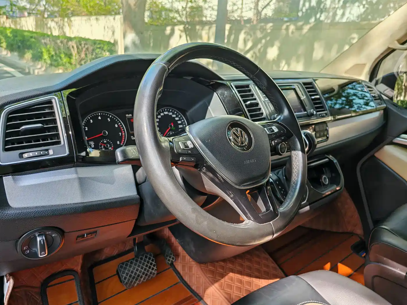 Volkswagen Multivan 2016 2.0TSI 4WD Prestige 7-Seater фото 11