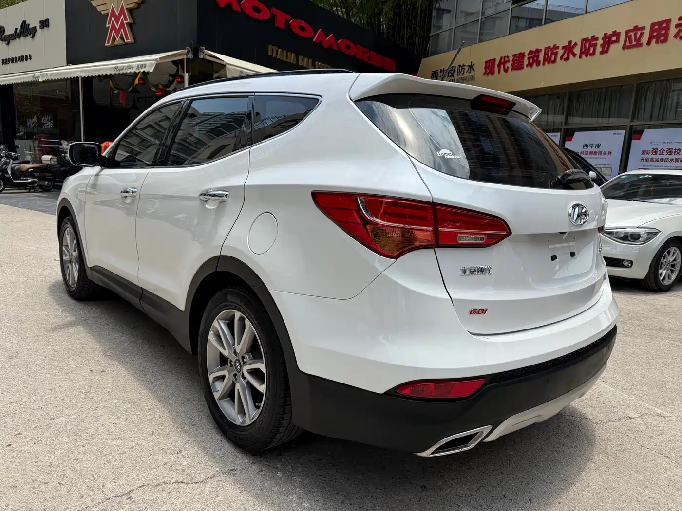 Hyundai Santa Fe 2013 Model 2.4L Automatic 4WD Smart фото 3