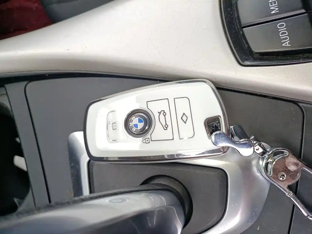 BMW 1 Series (Import) 2013 Facelift 118i Leading Model фото 9