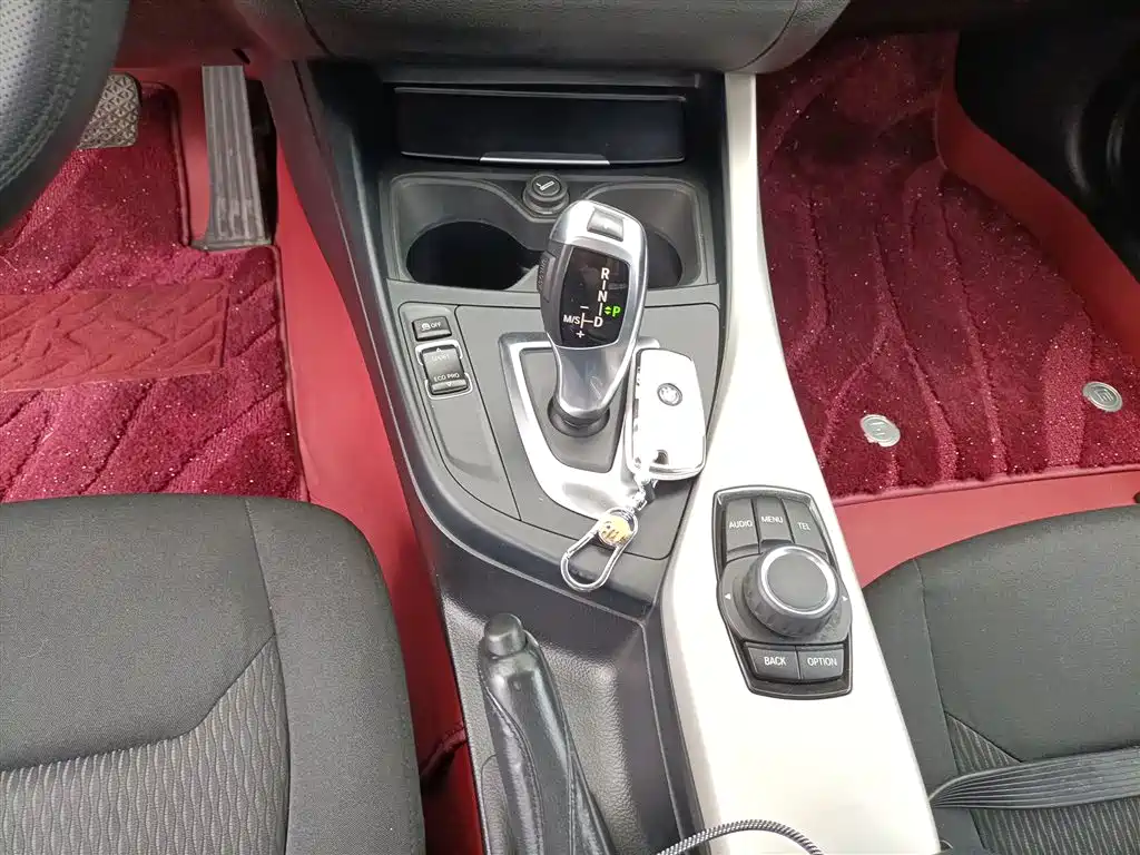 BMW 1 Series (Import) 2013 Facelift 118i Leading Model фото 14