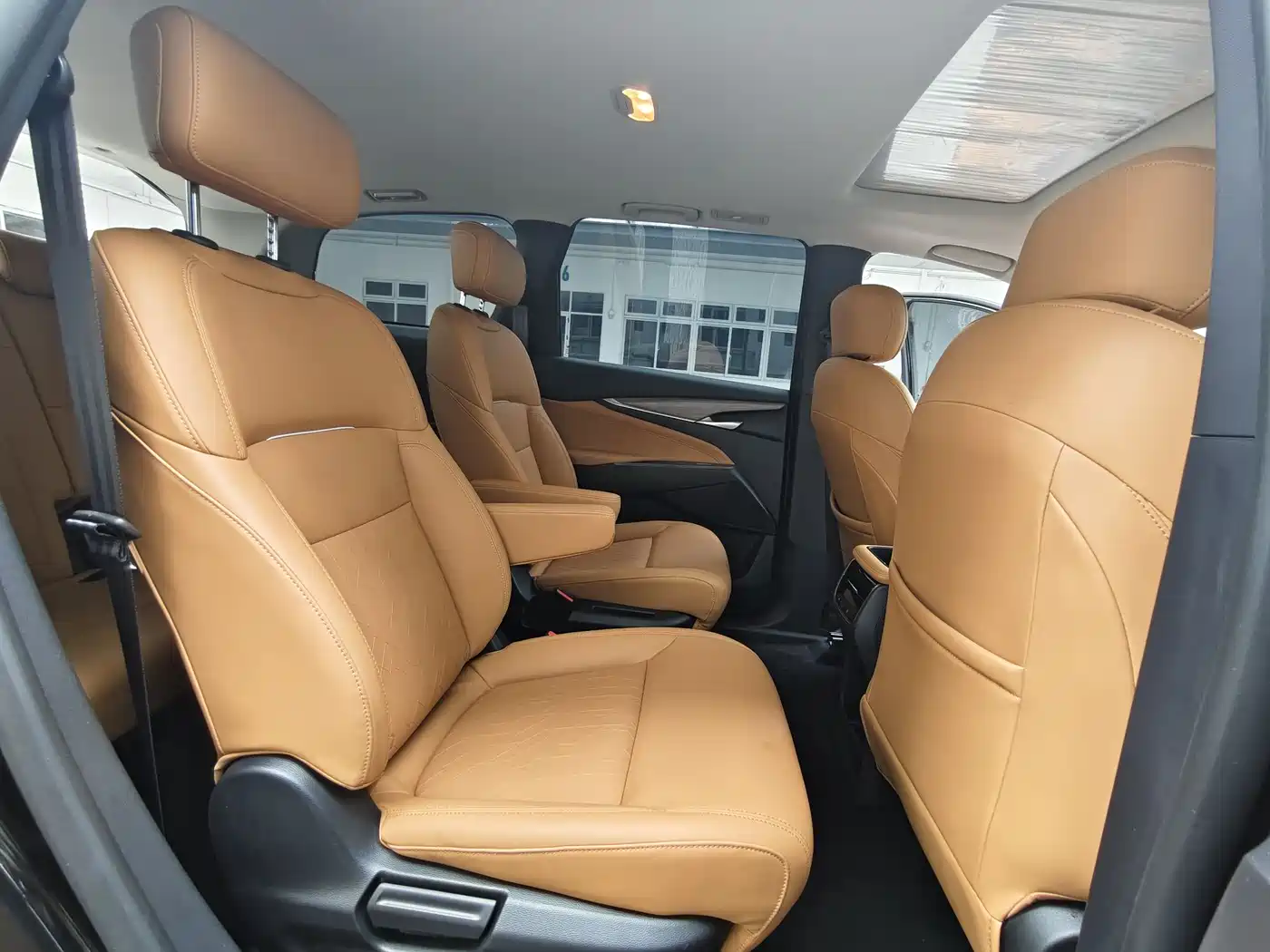 SAIC Maxus Maxus G50 PHEV 2025 Pilot Edition фото 13