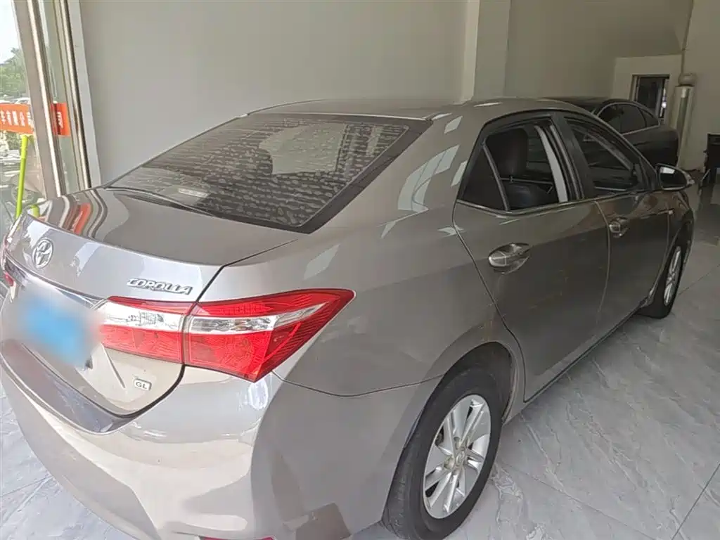 Toyota Corolla 2014 1.6L CVT GL фото 7