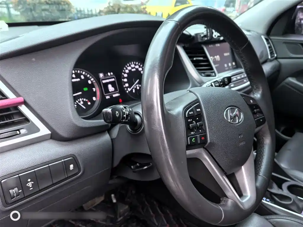 Hyundai Tucson 2015 1.6T Dual Clutch 2WD Smart фото 22