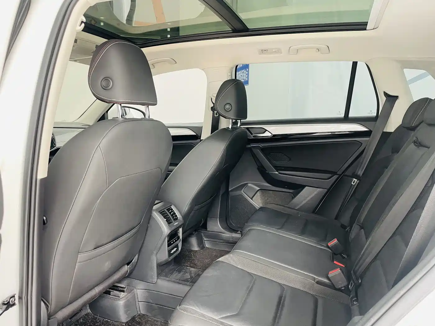 Volkswagen Tayron 2020 280TSI 2WD Luxury Smart Edition фото 10