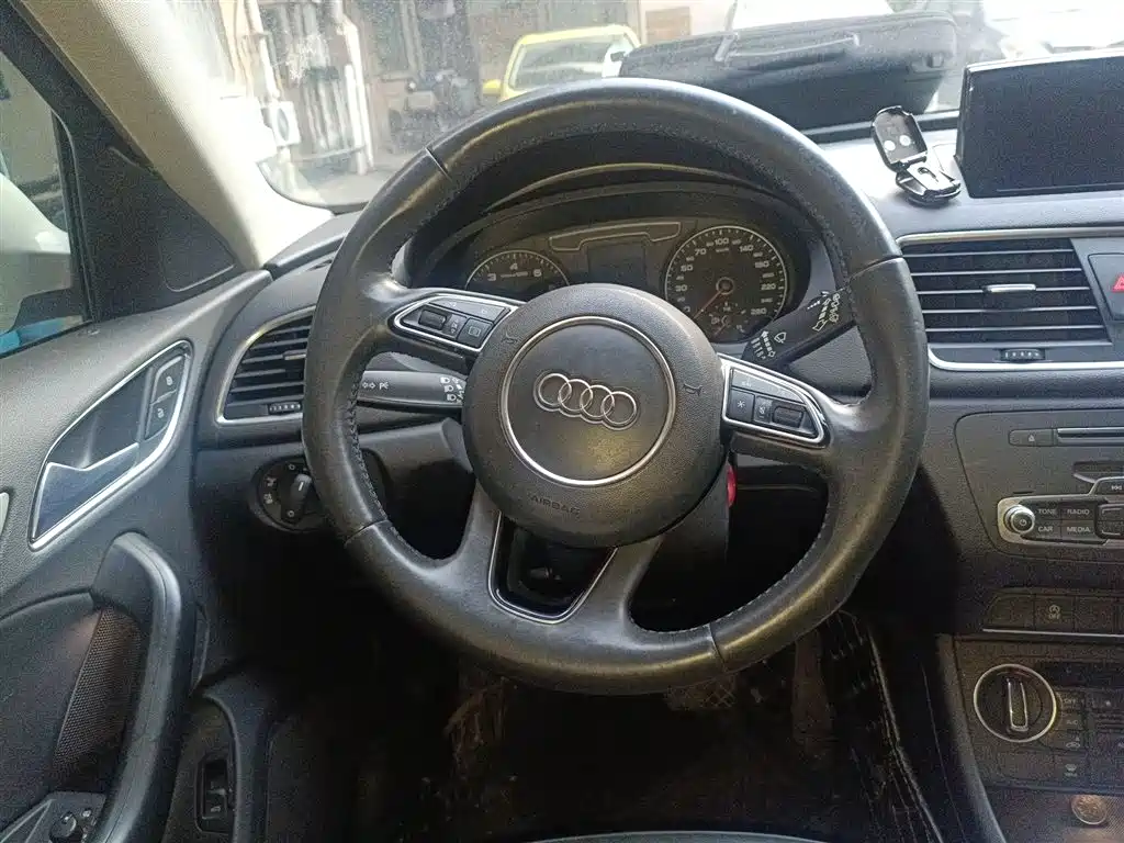 Audi Q3 2017 30 TFSI Fashion фото 3