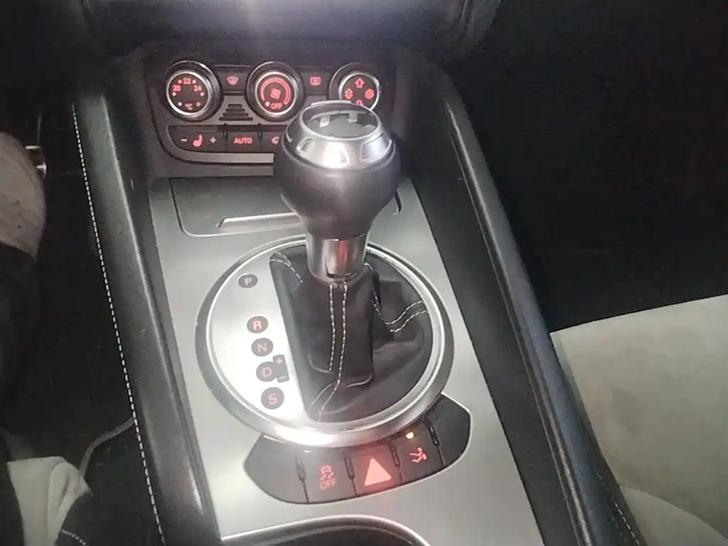 Audi TT 2014 TT Coupe 45 TFSI Premium Edition фото 14