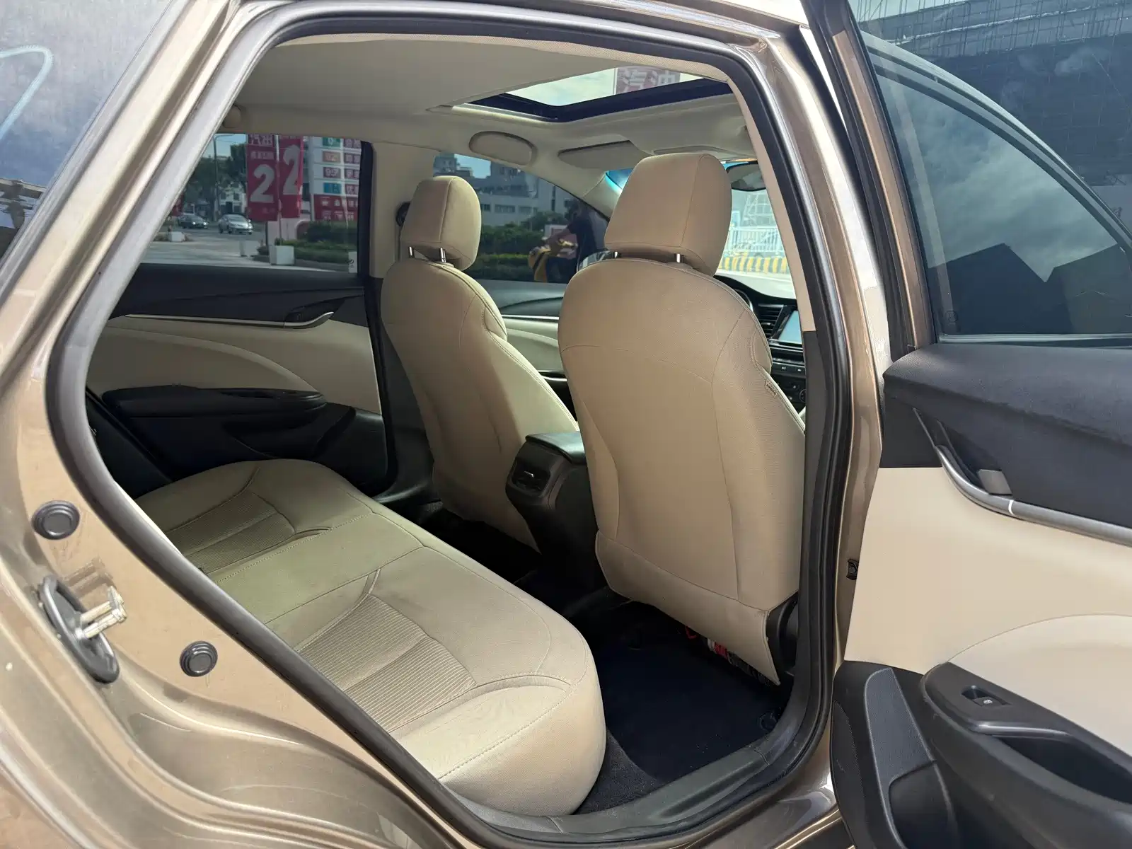 Фото 19 - Buick Excelle