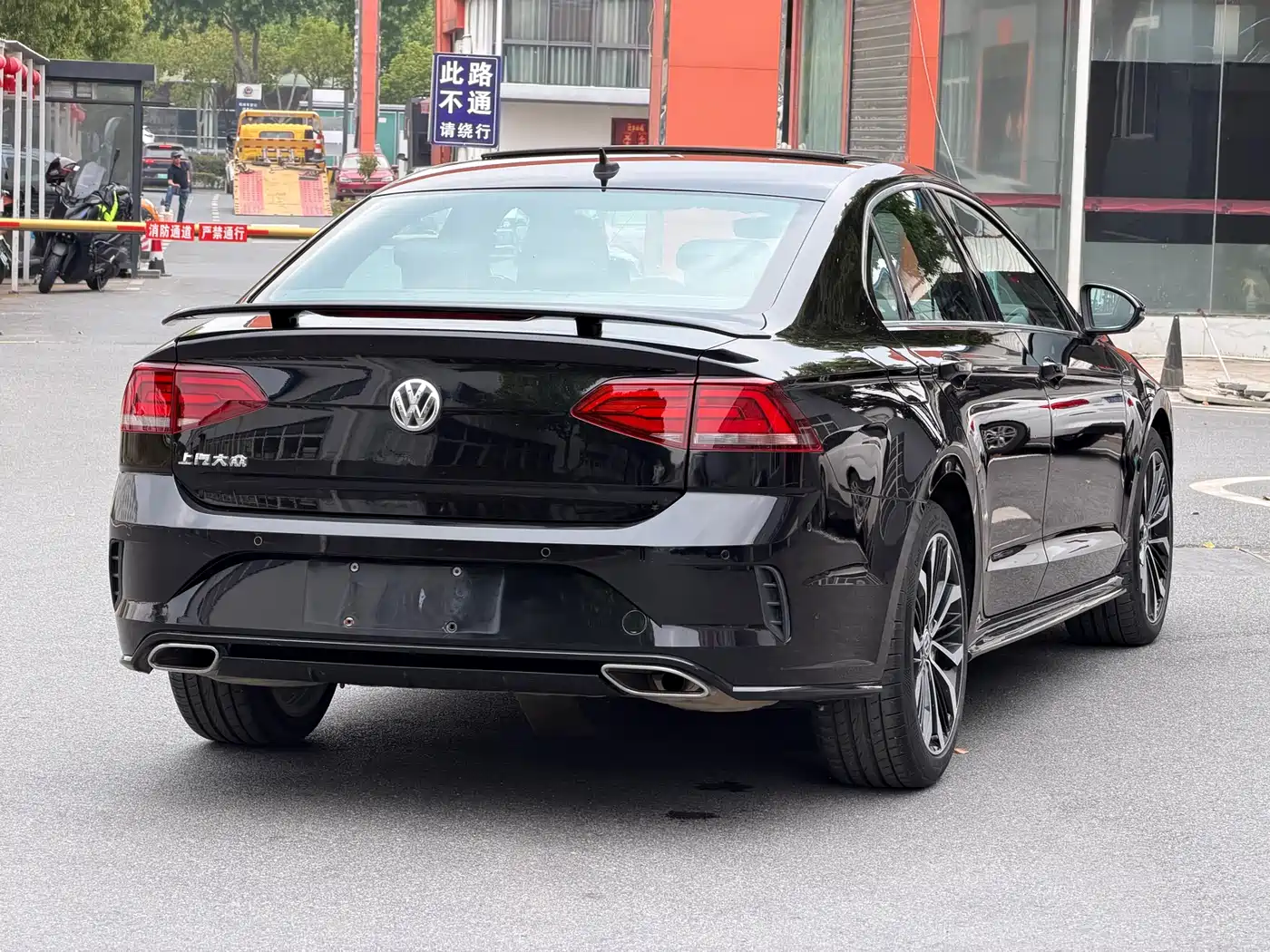 Volkswagen Lamando 2017 2.0T GTS фото 18