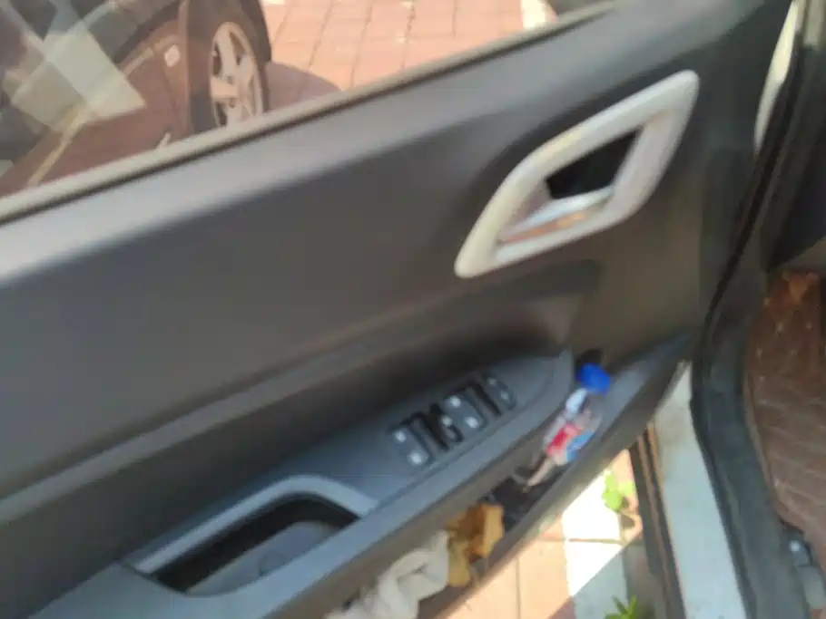 Zhonghua V3 2015 2015 1.5L Manual Smart Edition