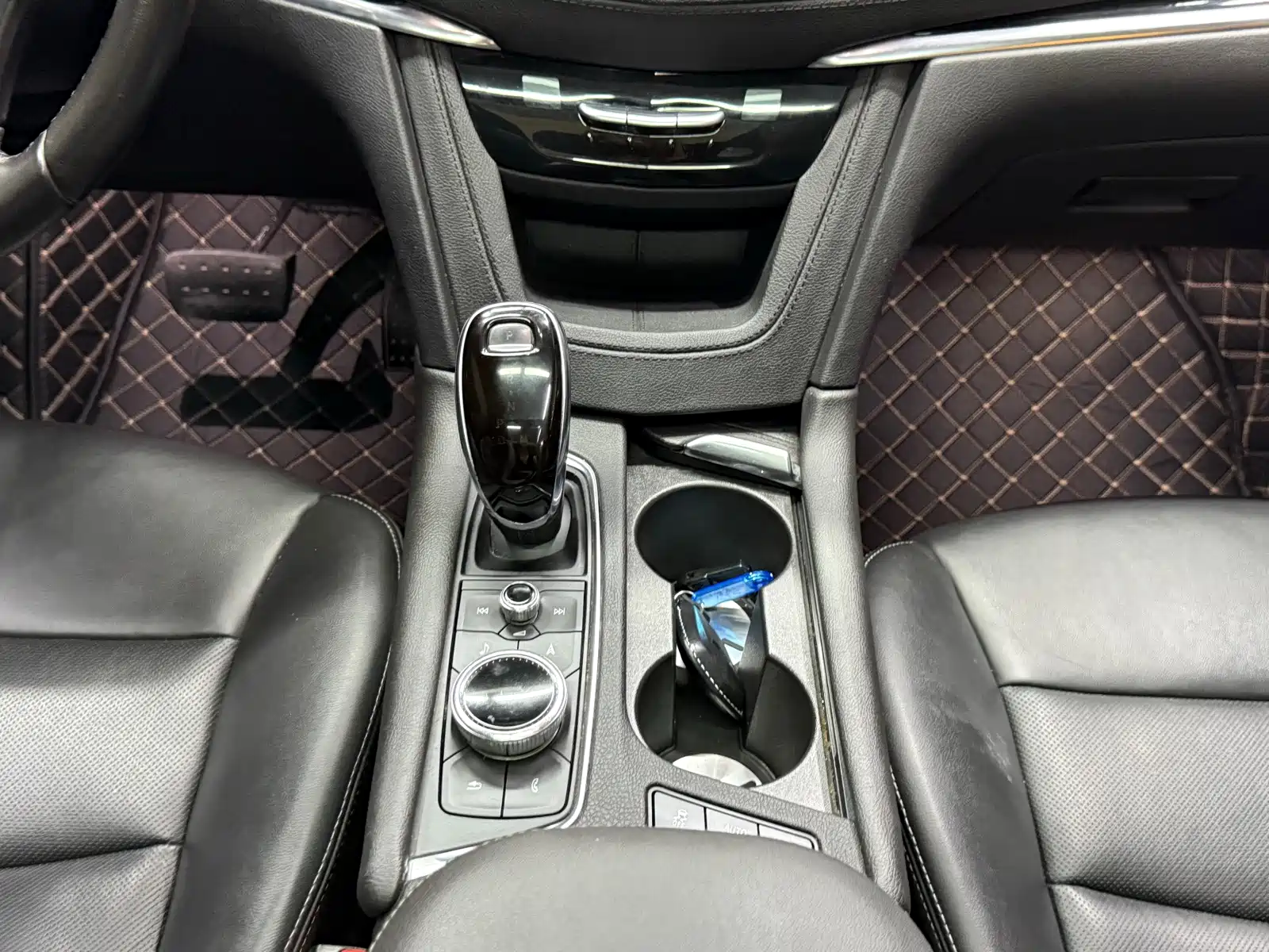 Photo 17 - Cadillac XT5