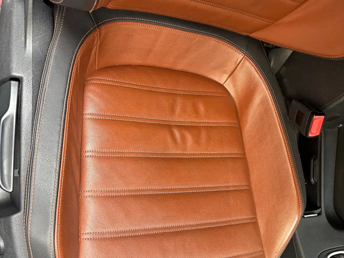 Volkswagen Scirocco 2015 2.0TSI Luxury Edition фото 8