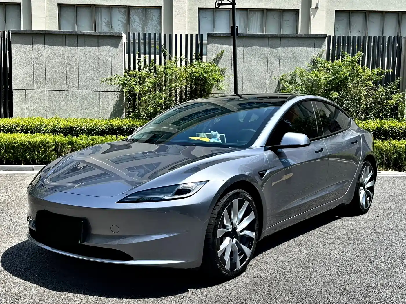 Tesla Model 3 2025 Long Range All-Wheel Drive