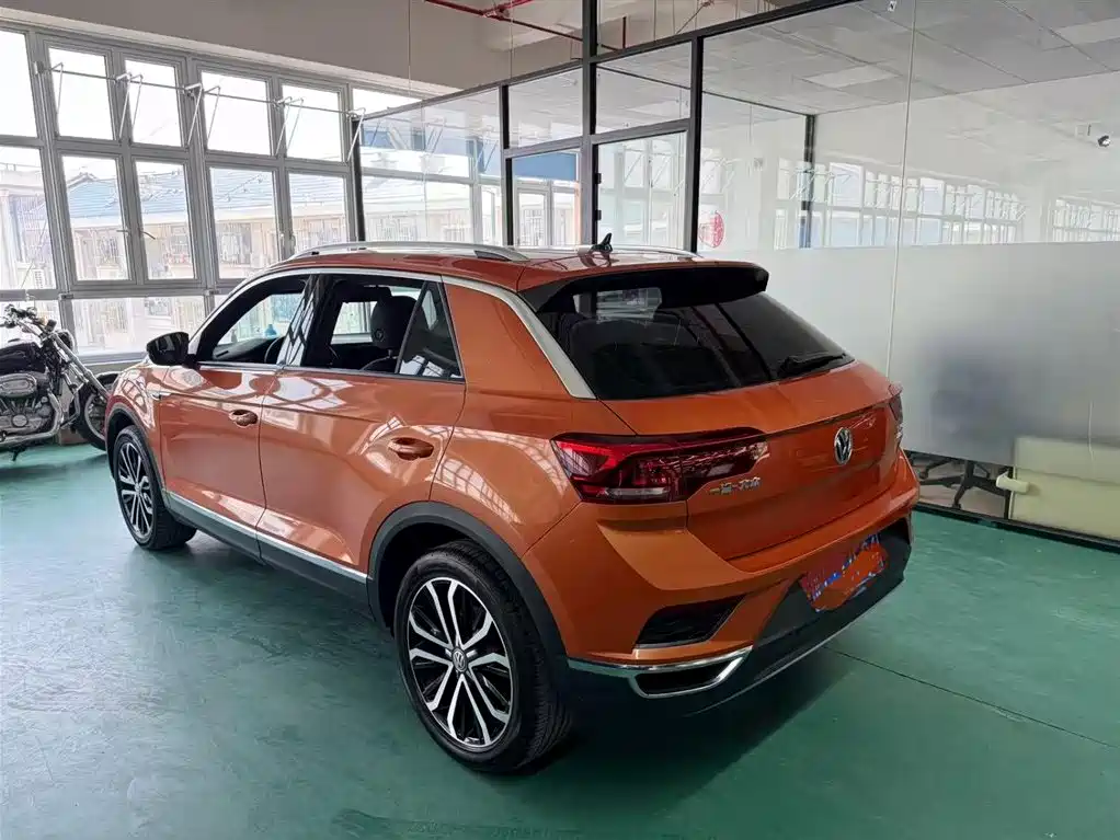 Volkswagen T-ROC 2019 280TSI DSG 2WD Luxury Type China VI фото 15