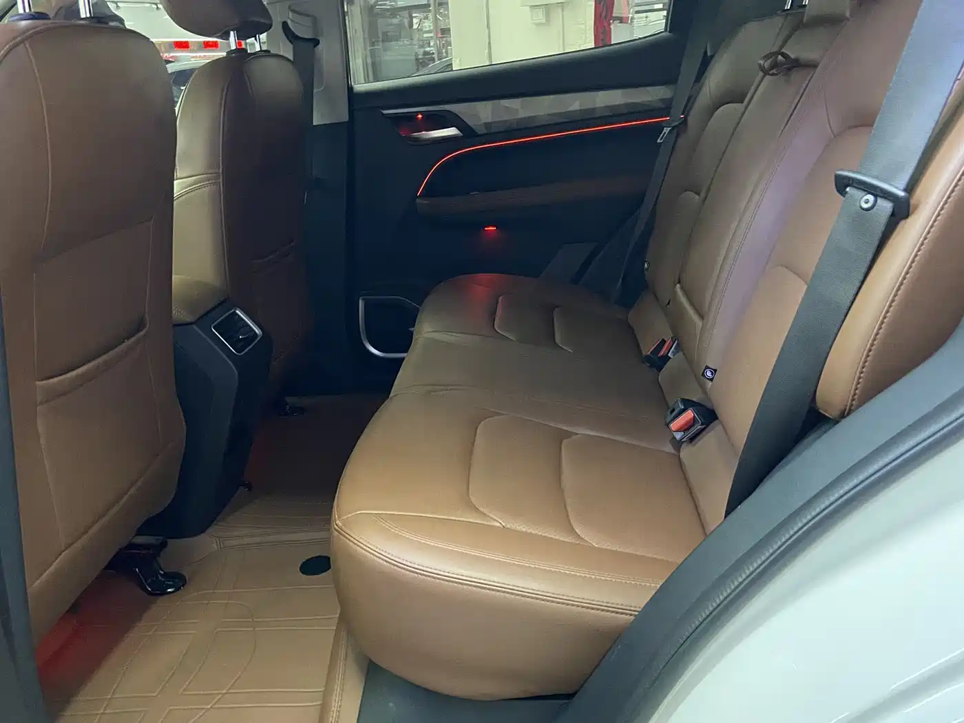 GEELY AUTOMOBILE VISION X6