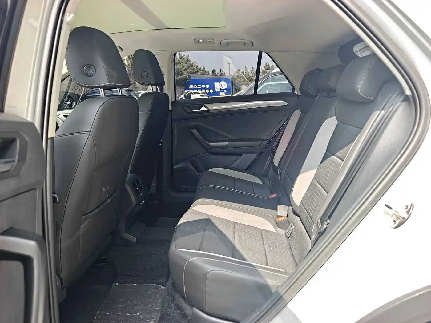 Volkswagen T-ROC 2018 230TSI DSG 2WD Progressive China V фото 12