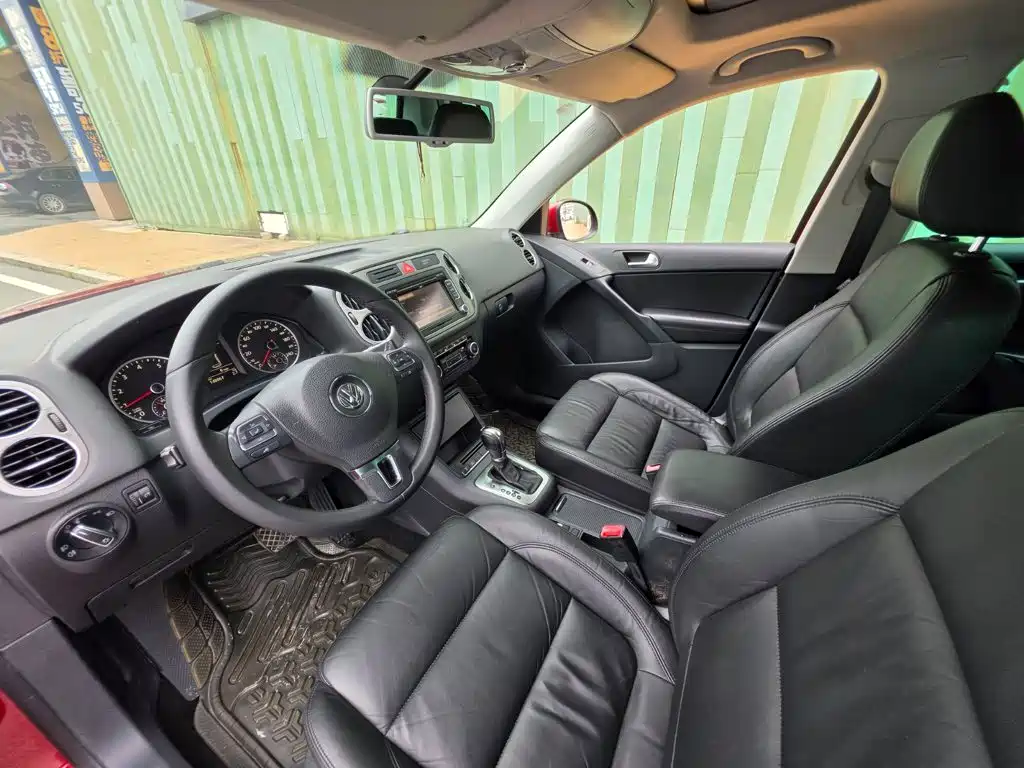 Фото 3 - Volkswagen Tiguan