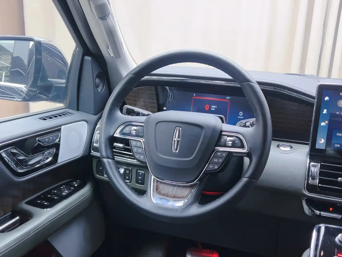Lincoln Navigator 2026 2024 3.5T Long Wheelbase Presidential Edition