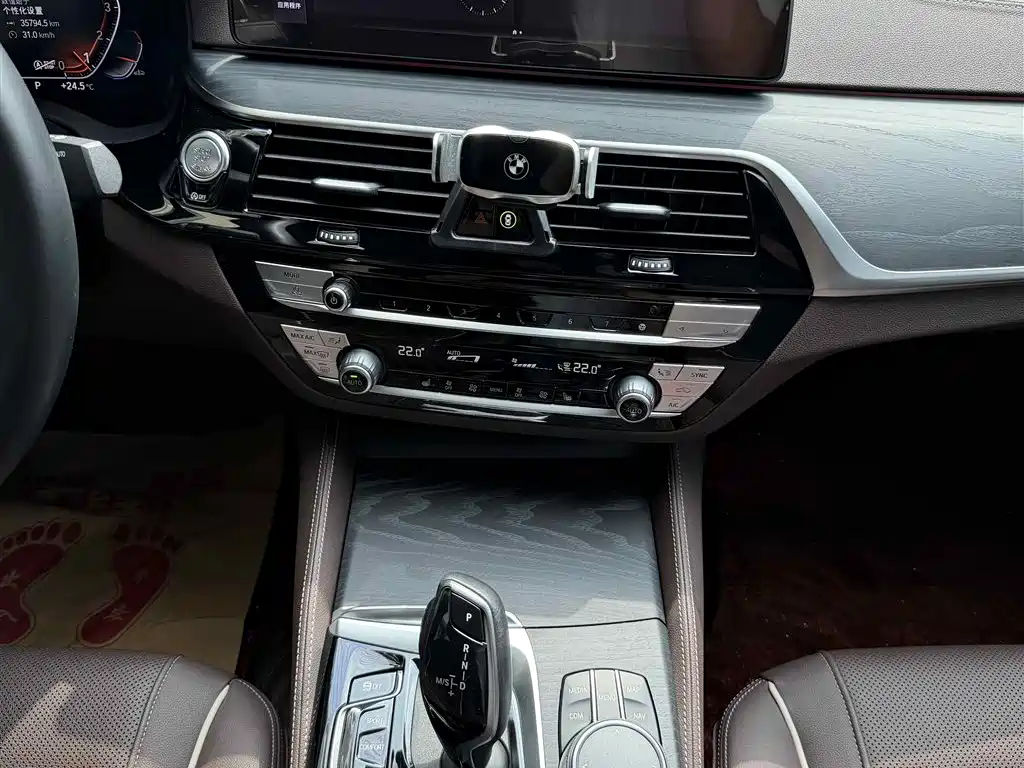 BMW 5 Series 2022 Model Second Facelift 530Li Leading M Sport Package фото 17
