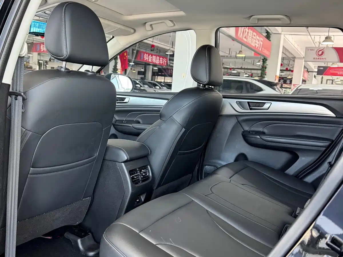 Фото 9 - Haval M6