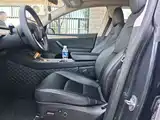 Photo 8 - Tesla Model Y