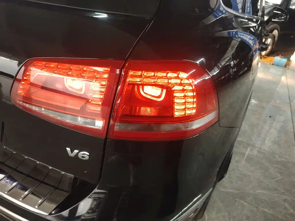 Volkswagen Touareg 2017 3.0TSI Explorer Edition фото 8