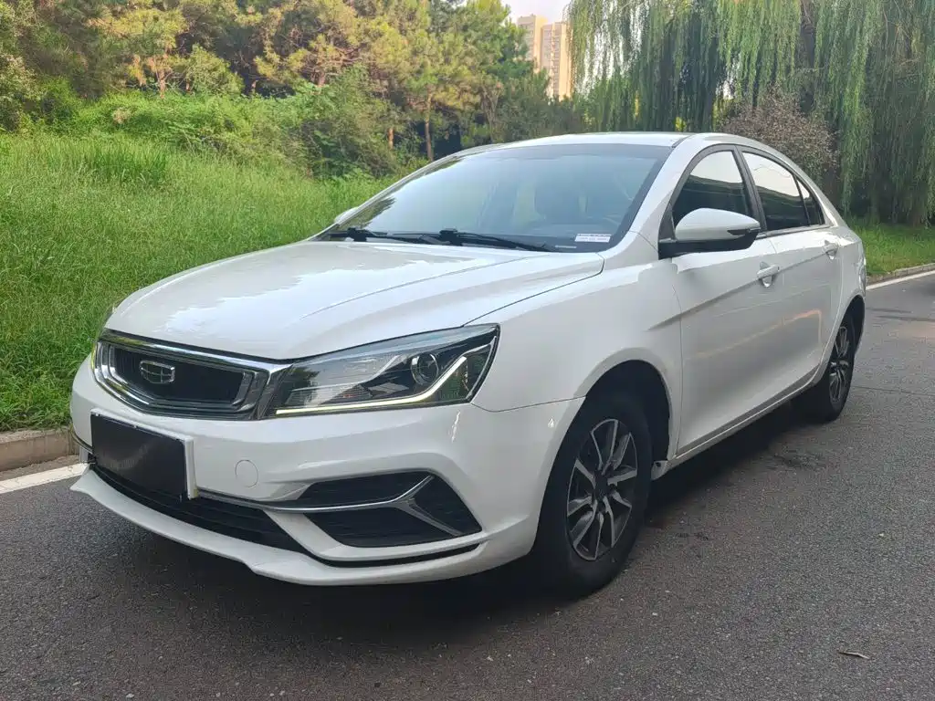 Фото 1 - Geely Emgrand