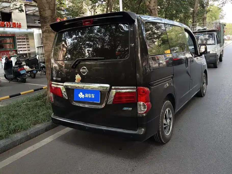 Nissan NV200 2016 2016 Facelift 1.6L CVT Premium