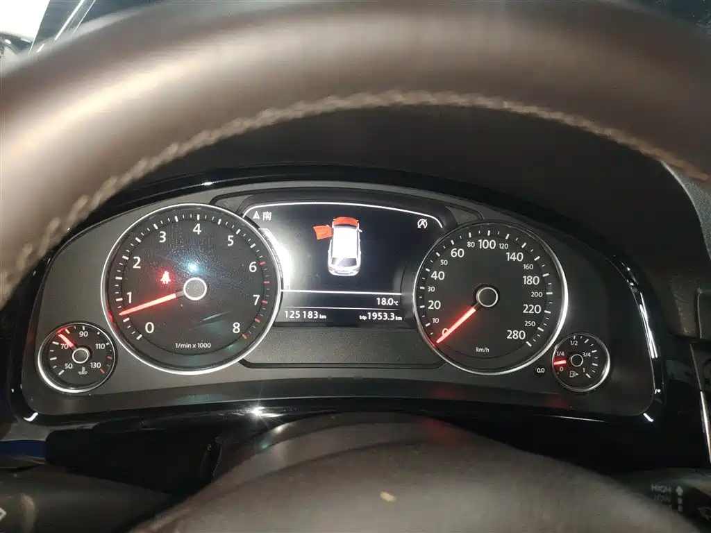 Volkswagen Touareg 2017 3.0TSI Explorer Edition фото 12