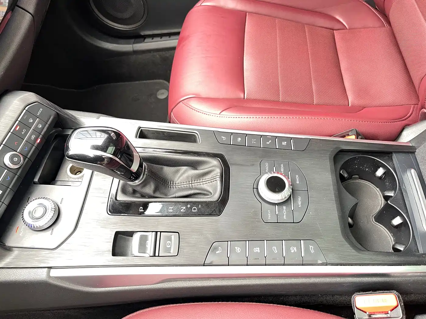 WEI PAI WEI BRAND P8