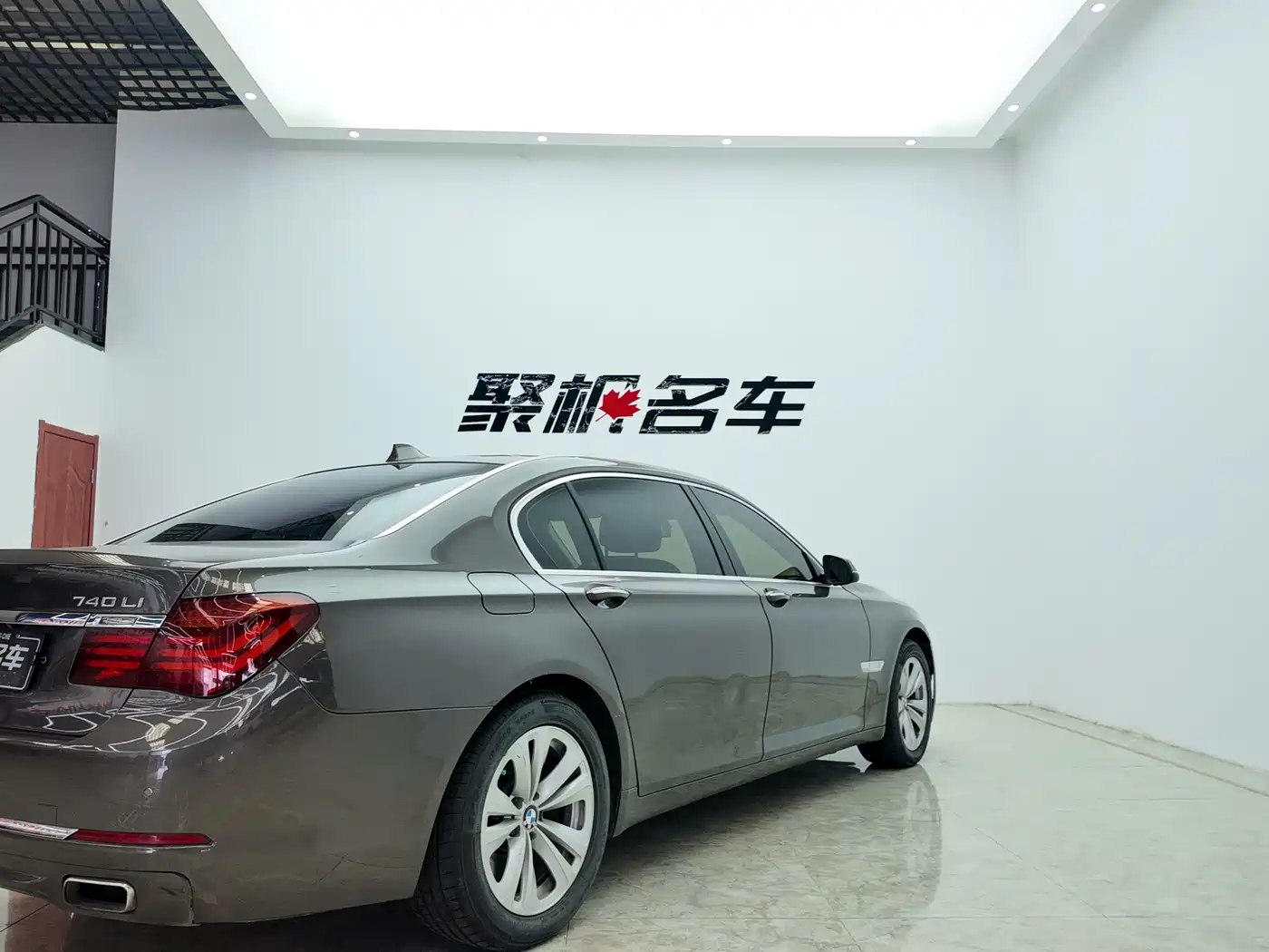 BMW 7 Series 2013 Model 730Li Leading фото 4