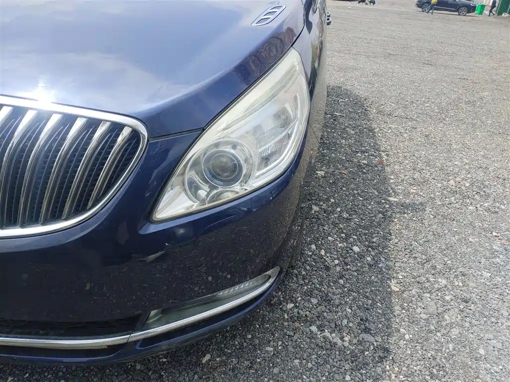 Buick GL8 2015 2.4L Luxury Business Exclusive Edition фото 24