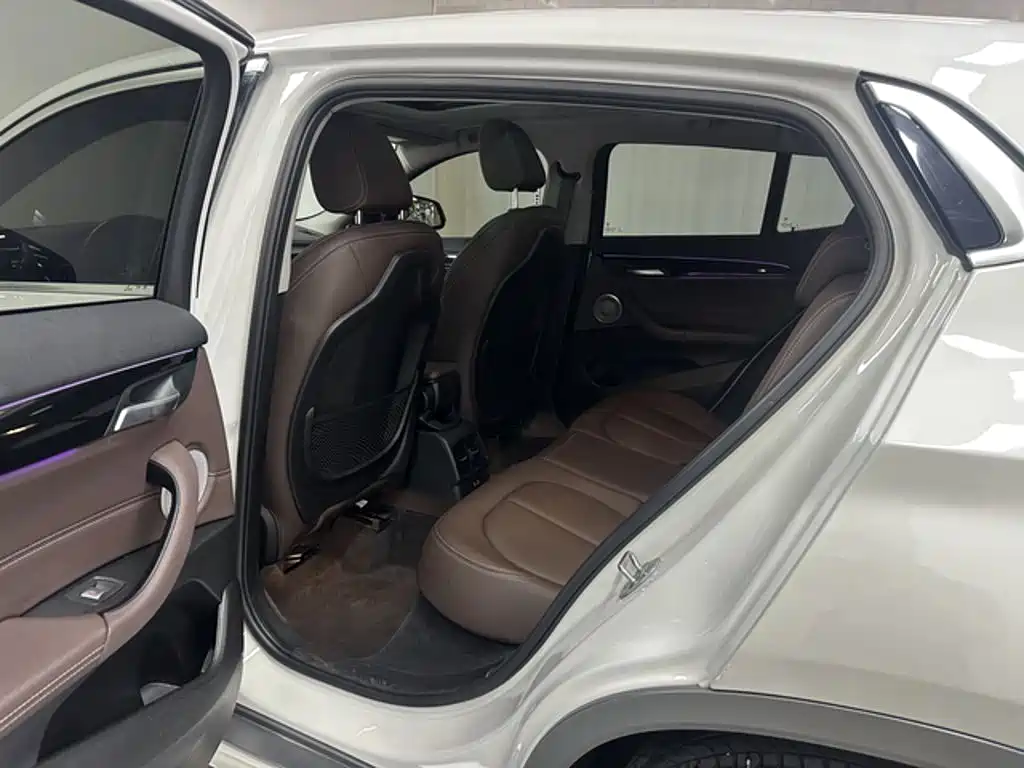 BMW X2 2024 2023 sDrive25i M Off-Road Package