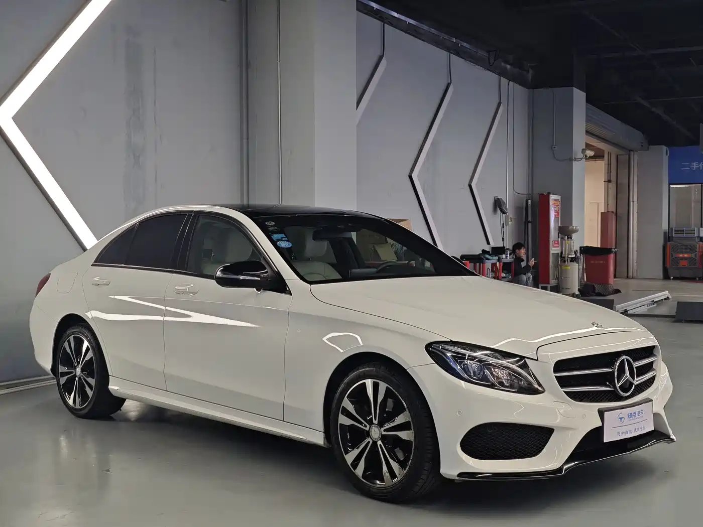 Mercedes-Benz C-Class 2015 C 200 Sport Edition 4MATIC фото 3