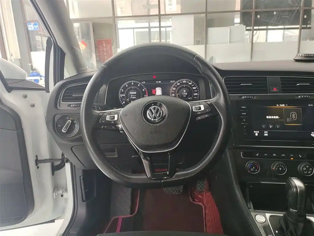 Volkswagen Golf 2020 280TSI DSG Luxury фото 11