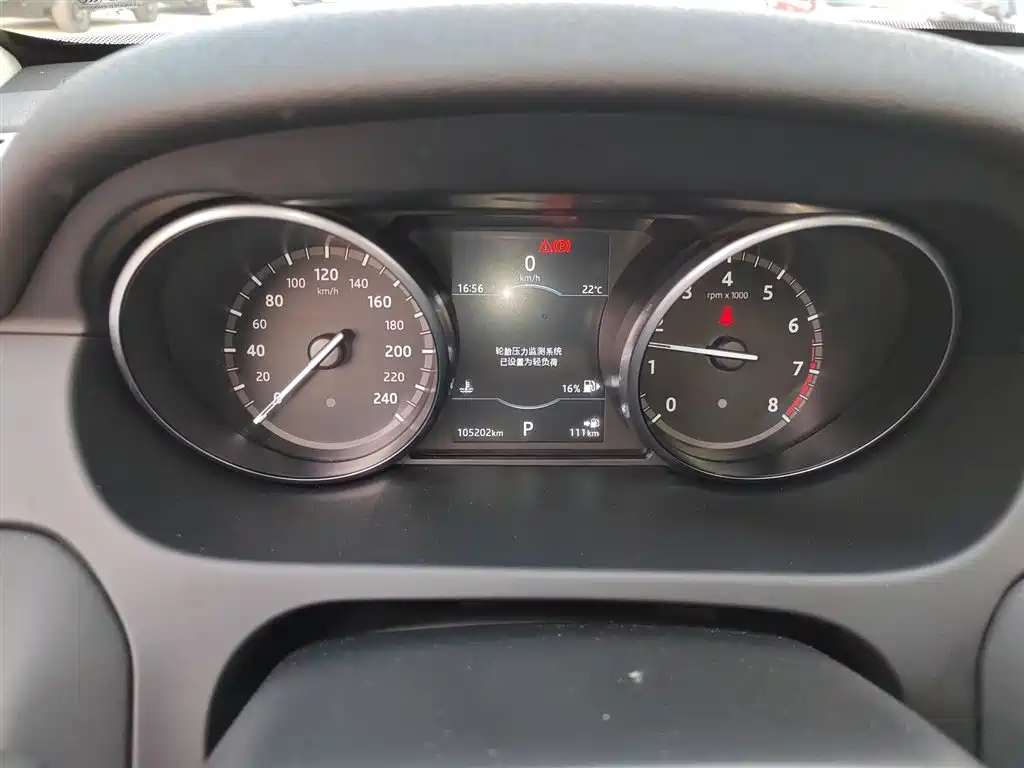 Land Rover Discovery Sport 2018 240PS PURE Edition фото 12