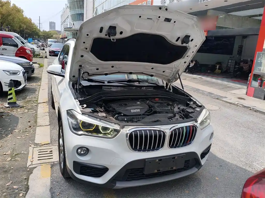 BMW X1 2018 sDrive20Li Leading Model фото 20