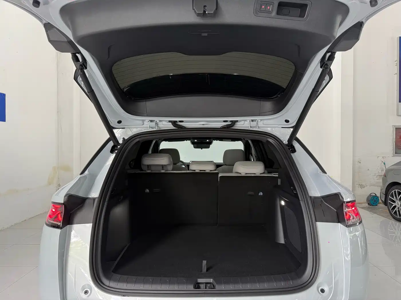 Фото 20 - BYD Song Ultra